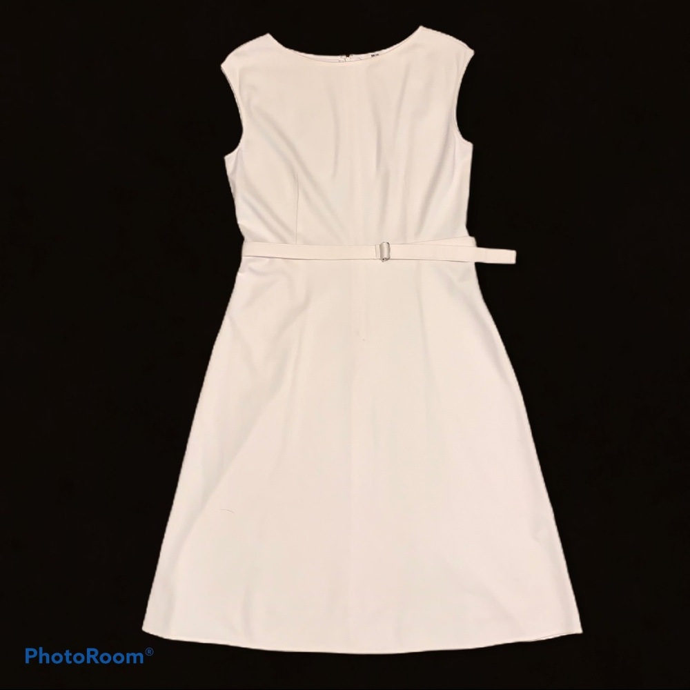 UNIQLO Women’s White Dress with belt